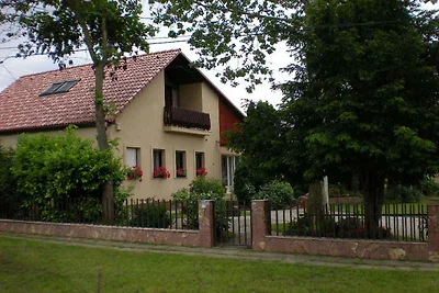 Ferienhaus anspruchsvoll mit Pool und