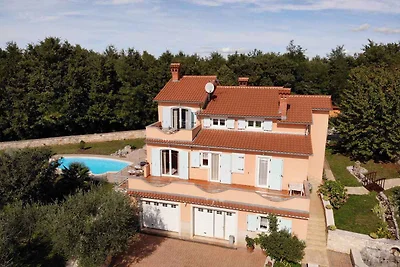 Ferienwohnung mit Klimaanlage und Pool