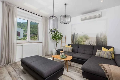 FerienHaus mit beheiztem Pool in der Nähe von
