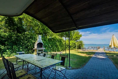 Ferienhaus völlig renoviert direkt am Balaton