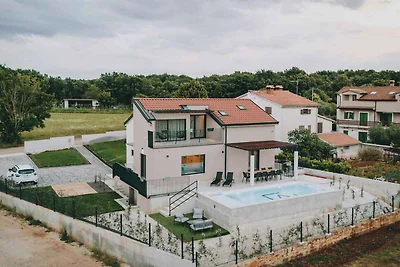Villa mit Pool, Klimaanlage