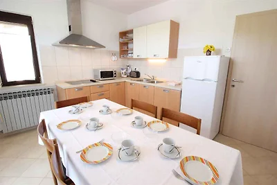 Ferienwohnung mit Garten und Klimaanlage