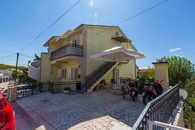 Ferienwohnung mit Klimaanlage und Balkon