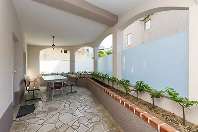 Ferienwohnung mit Balkon und Grill