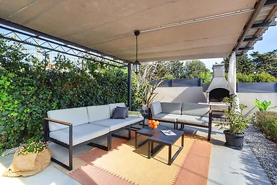 Villa mit Pool und mediterraner