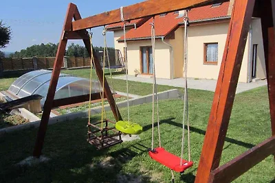 Ferienhaus mit Billard, Aussenpool, Garten un
