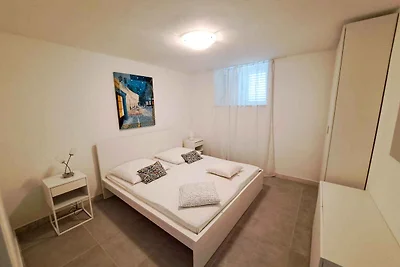 Ferienwohnung mit Klimaanlage und Terrasse