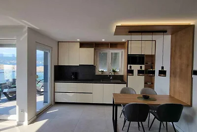 Ferienwohnung mit Balkon und Klimaanlage