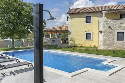 Villa mit Pool