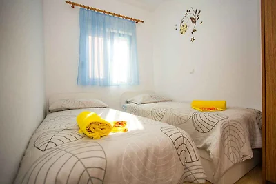 Ferienwohnung mit Terrasse und Klimaanlage