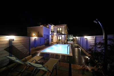 Modernes Ferienhaus Bronzzatta mit Privatpool