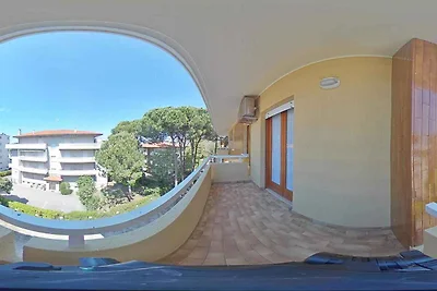 Ferienwohnung mit Klimaanlage und Balkon