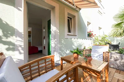 Studio mit Terrasse und Klimaanlage