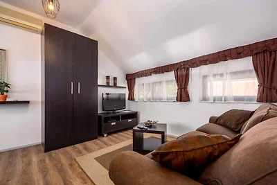 Ferienwohnung mit Terrasse und Klimaanlage