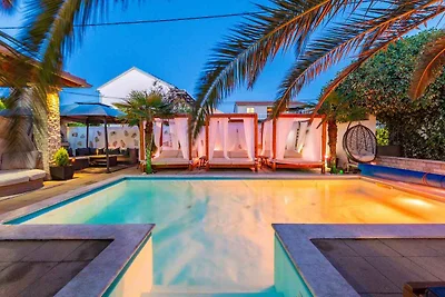 Ferienwohnung mit Pool und Whirpool