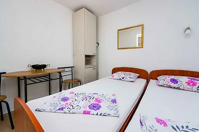 Ferienwohnung im ersten Stock in der Nähe des