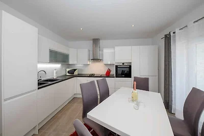 Schöne moderne Ferienwohnung für 4 Personen, 