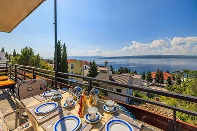Ferienwohnung mit Balkon und Klimaanlage