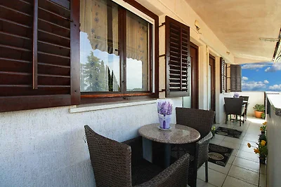Ferienwohnung mit Klimaanlage und Terrasse