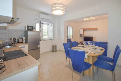 Ferienwohnung Apartment S and E (88581-A1)