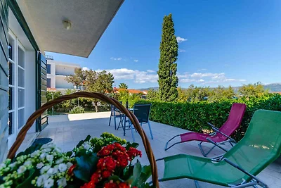 Ferienwohnung mit Klimaanlage und Terrasse, d