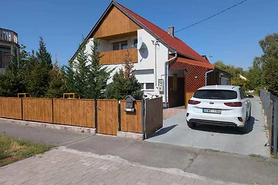 Ferienhaus mit grossem Garten, WLAN und