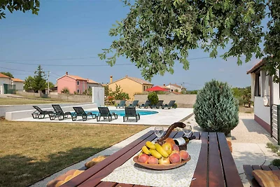 Appartamento Vacanza con famiglia Šajini