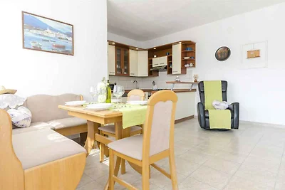 Villa Familienfreundlich mit Klimaanlage, Poo