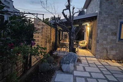 Holiday home relaxing holiday Ugljan