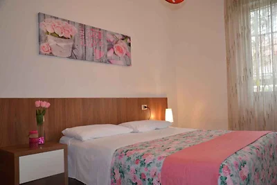 Ferienwohnung mit Klimaanlage und Balkon