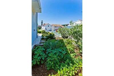 Ferienwohnung mit Klimaanlage, Balkon und Mee
