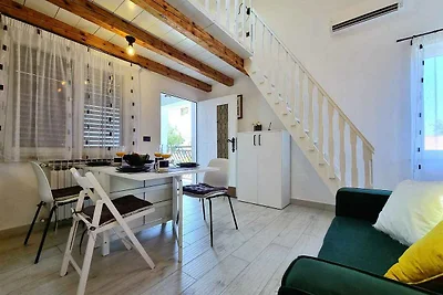 Ferienwohnung mit Klimaanlage und Balkon