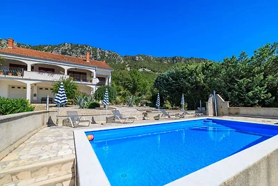 Ferienwohnung mit Pool und Klimaanlage