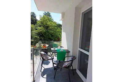 Ferienwohnung mit moderner Einrichtung direkt