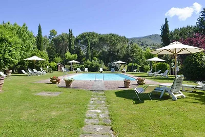 Ferienwohnung mit Aussenpool und WLAN