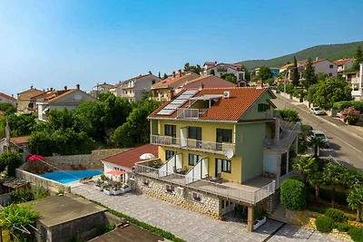 Ferienwohnung mit Pool, Grill und Klimaanlage