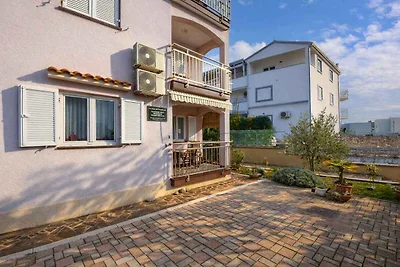 apartman za odmor Obiteljski odmor Karigador