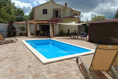 Vakantiehuis Ontspannende vakantie Špadici