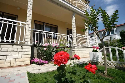 Ferienwohnung mit SAT-TV und grosser Terrasse