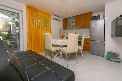 Ferienwohnung mit Terrasse und Meerblick