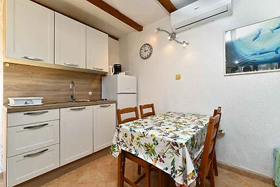 Studio mit Terrasse und Klimaanlage