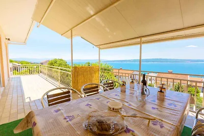 Ferienwohnung mit Balkon und Klimaanlage
