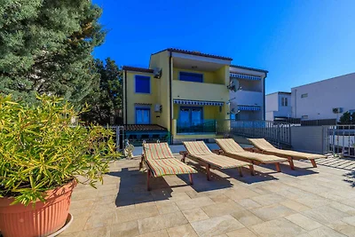 Holiday flat family holiday Klenovica