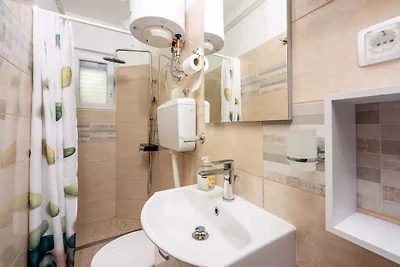 Ferienwohnung mit Terrasse, Balkon und Meerbl