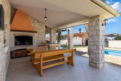 Villa mit Pool