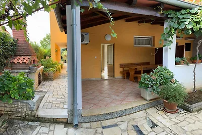 Ferienwohnung mit Klimaanlage und Grill