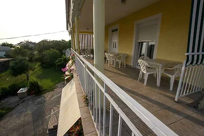 Ferienwohnung mit Klimaanlage und Terrasse
