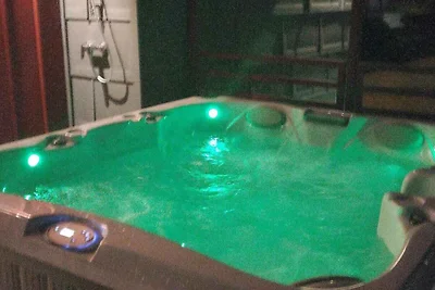 Ferienwohnung mit Whirlpool