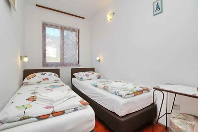 Ferienwohnung mit Balkon und Klimaanlage