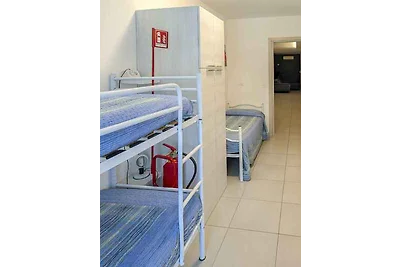Ferienwohnung mit Balkon, Internet und Pool